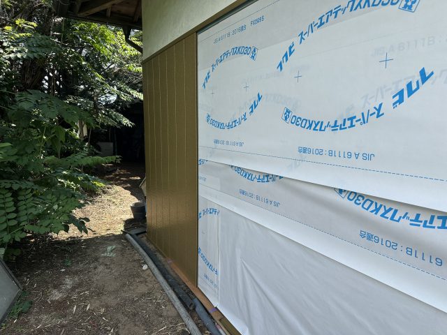 松川町F邸外壁カバー工事